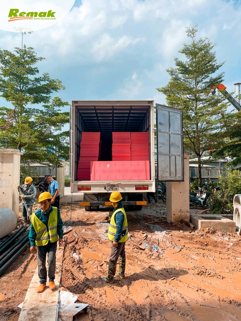 vì sao cần chống nóng mái tôn 